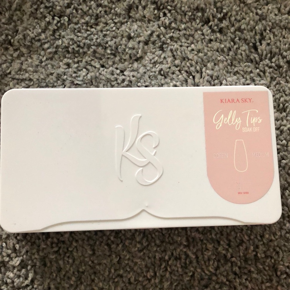 Kiara Sky Gelly Tips Coffin Medium